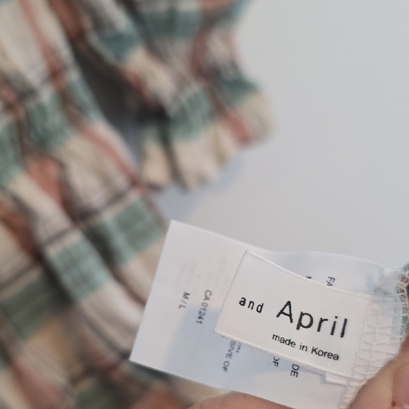 AND APRIL Plaid Ruffle Dress - Picture 9 of 13